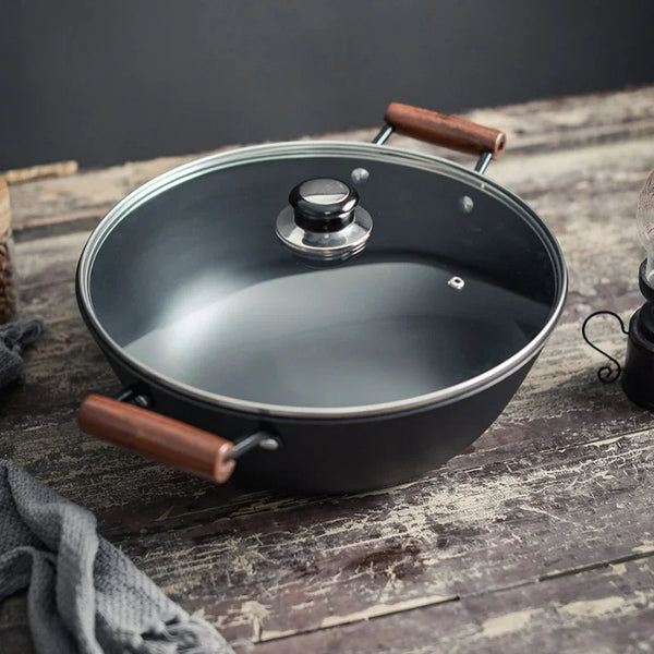 Wok en fonte avec couvercle et hanse en bois - TIKERA En verre La maison du wok